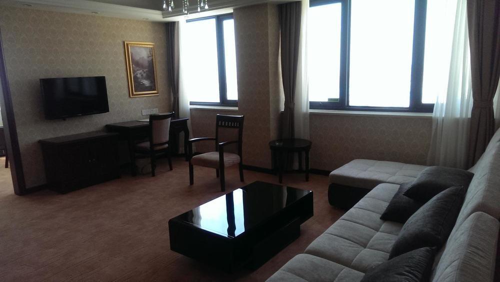 Vienna Hotel Sh Fengxian Nanqiao Jinhai Road Shanghai Exterior photo