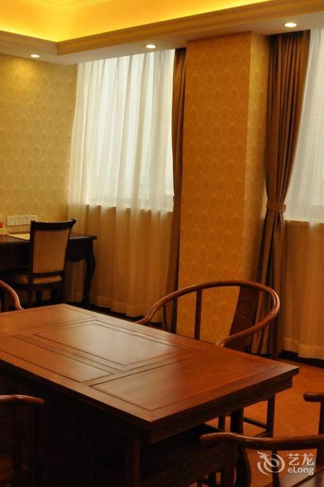 Vienna Hotel Sh Fengxian Nanqiao Jinhai Road Shanghai Exterior photo