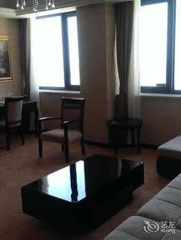 Vienna Hotel Sh Fengxian Nanqiao Jinhai Road Shanghai Exterior photo